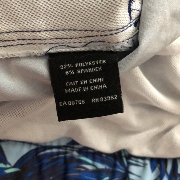 Mens Swim Trunks! Never worn!! - Picture 9 of 10